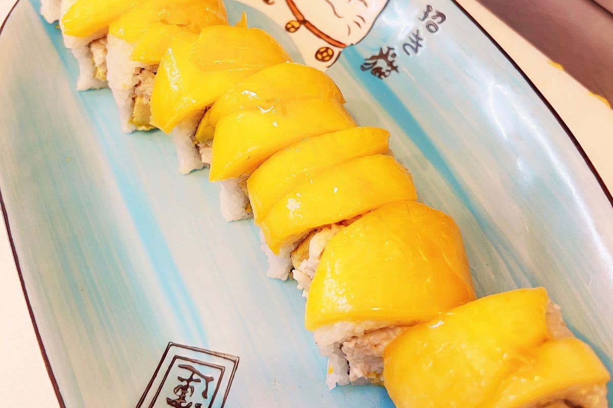 Mango California Roll (芒果加州卷)8pcs