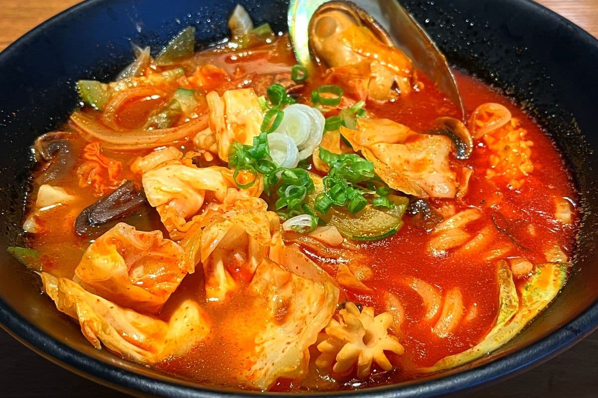Seafood Spicy Udon
