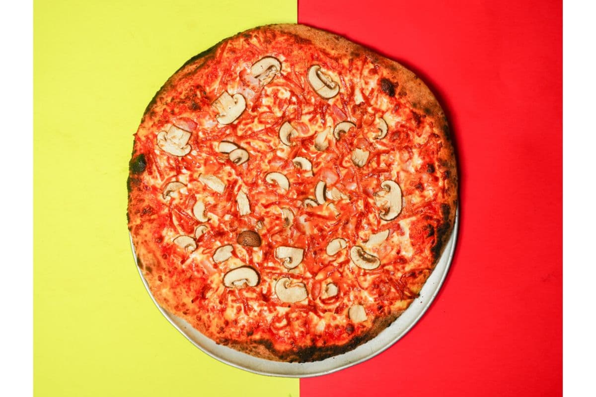 16" Canadian Pizza