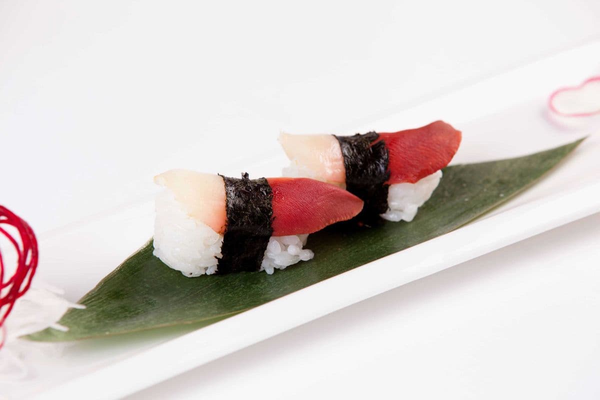 Surf Clam (Hokkigai) Nigiri (2 pcs)