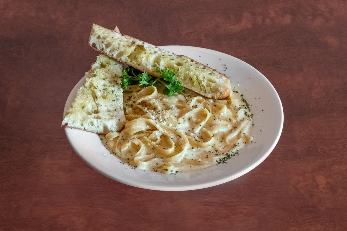 Fettuccine Alfredo