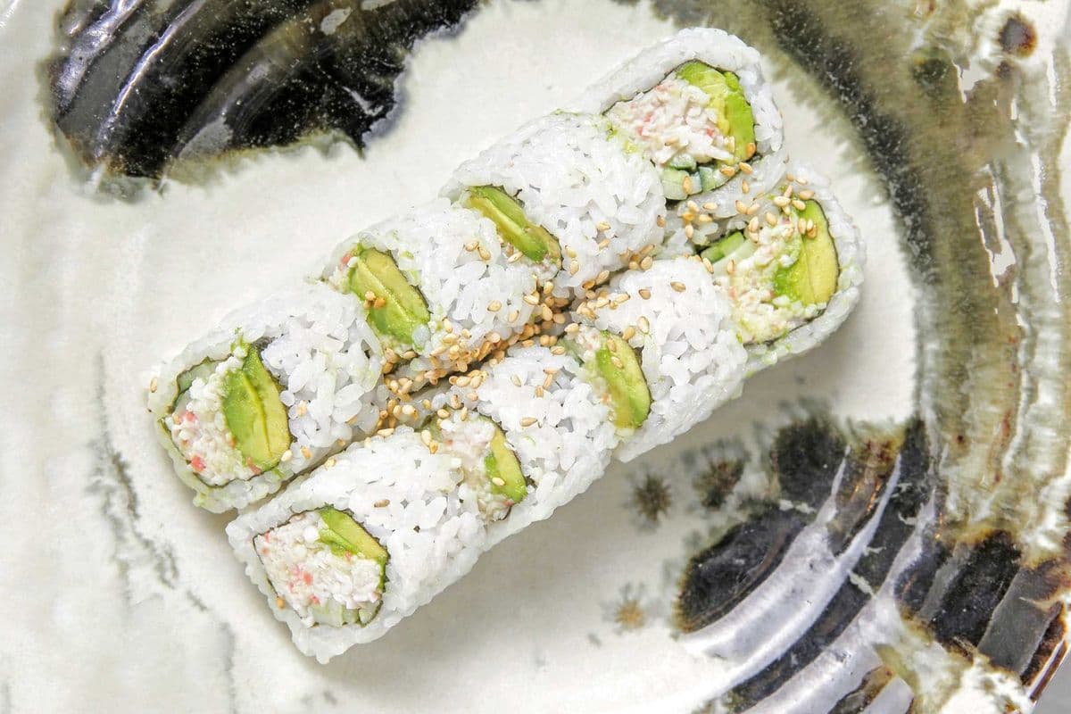 California Maki Roll (8 pcs)