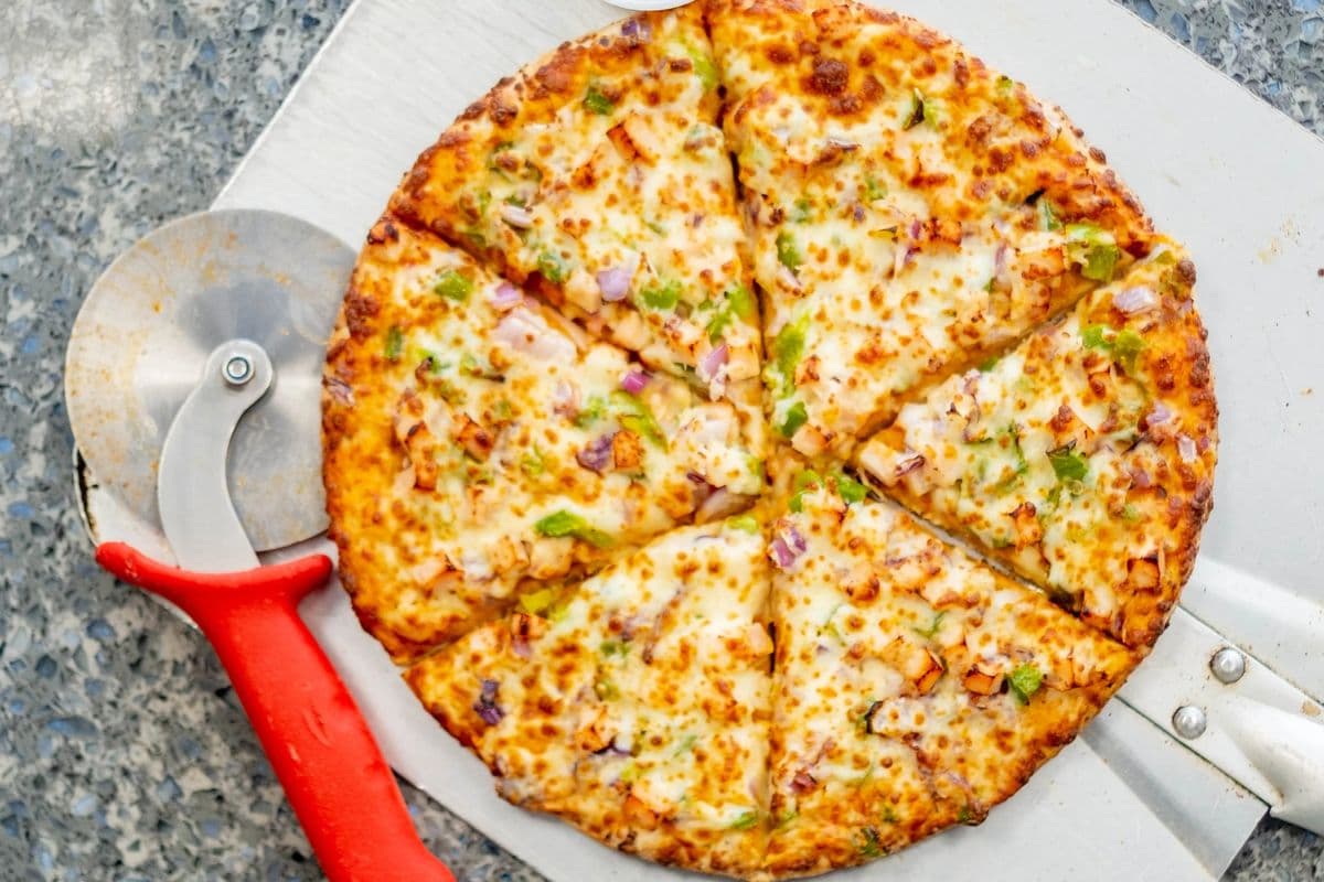 Large Butter Chicken Recipe Pizza