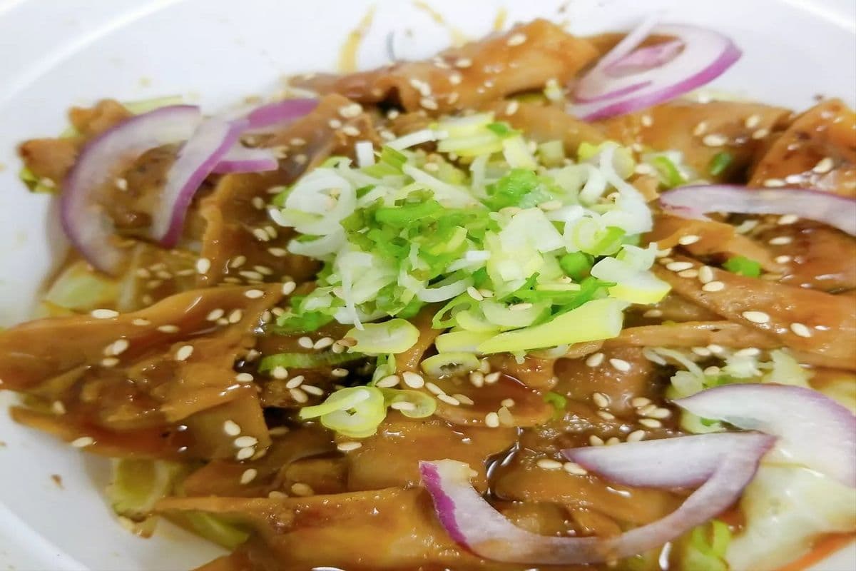13. Beef Intesntine rice bowl with ginger pickle