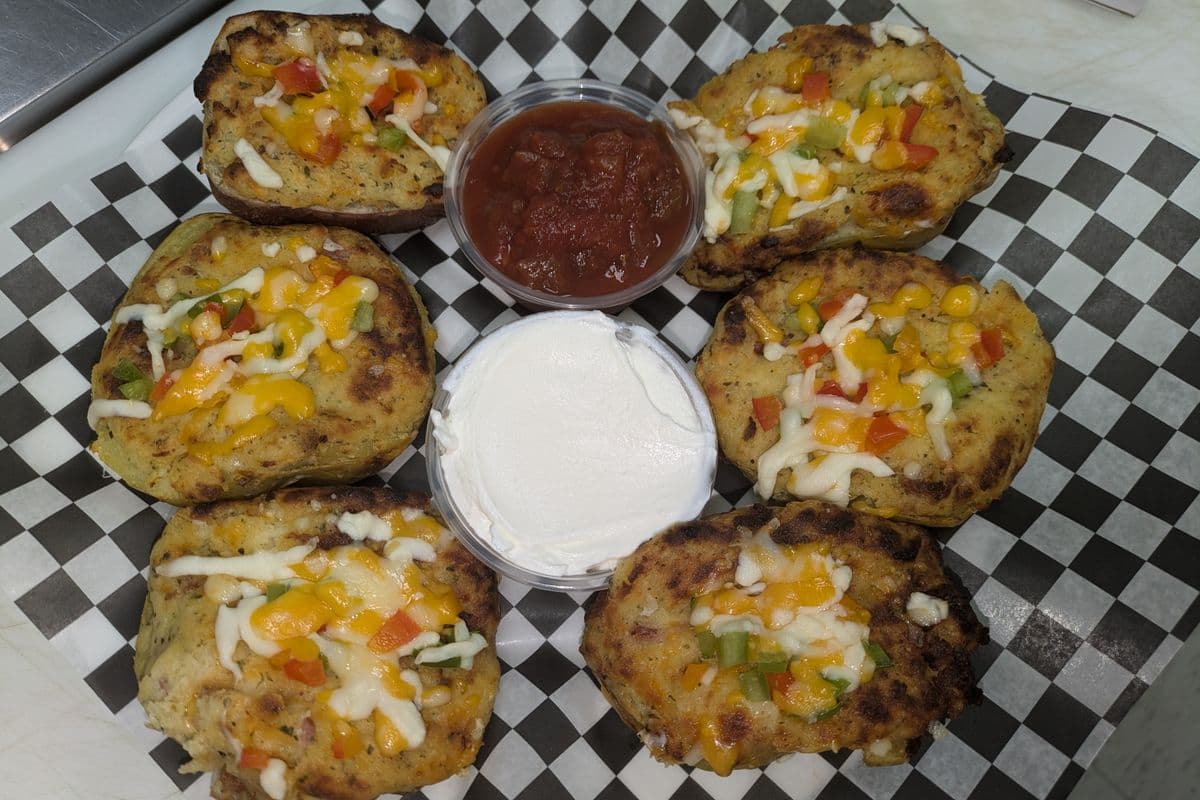 Twice Stuffed Potato Skins (6 pcs)