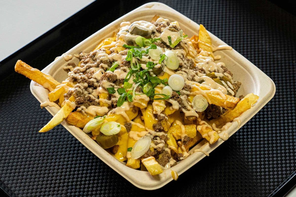 Fries Nachooo (VE - option available)