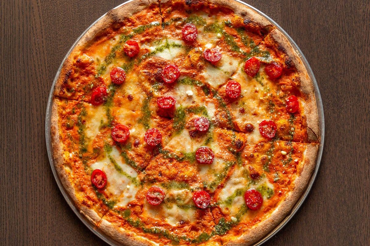14" Rosé Pizza