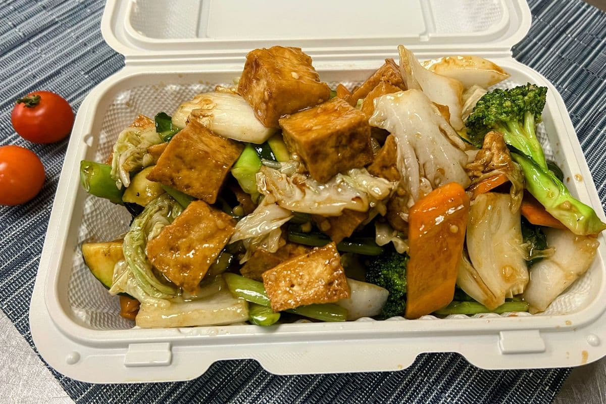 Tofu and Mixed Greens