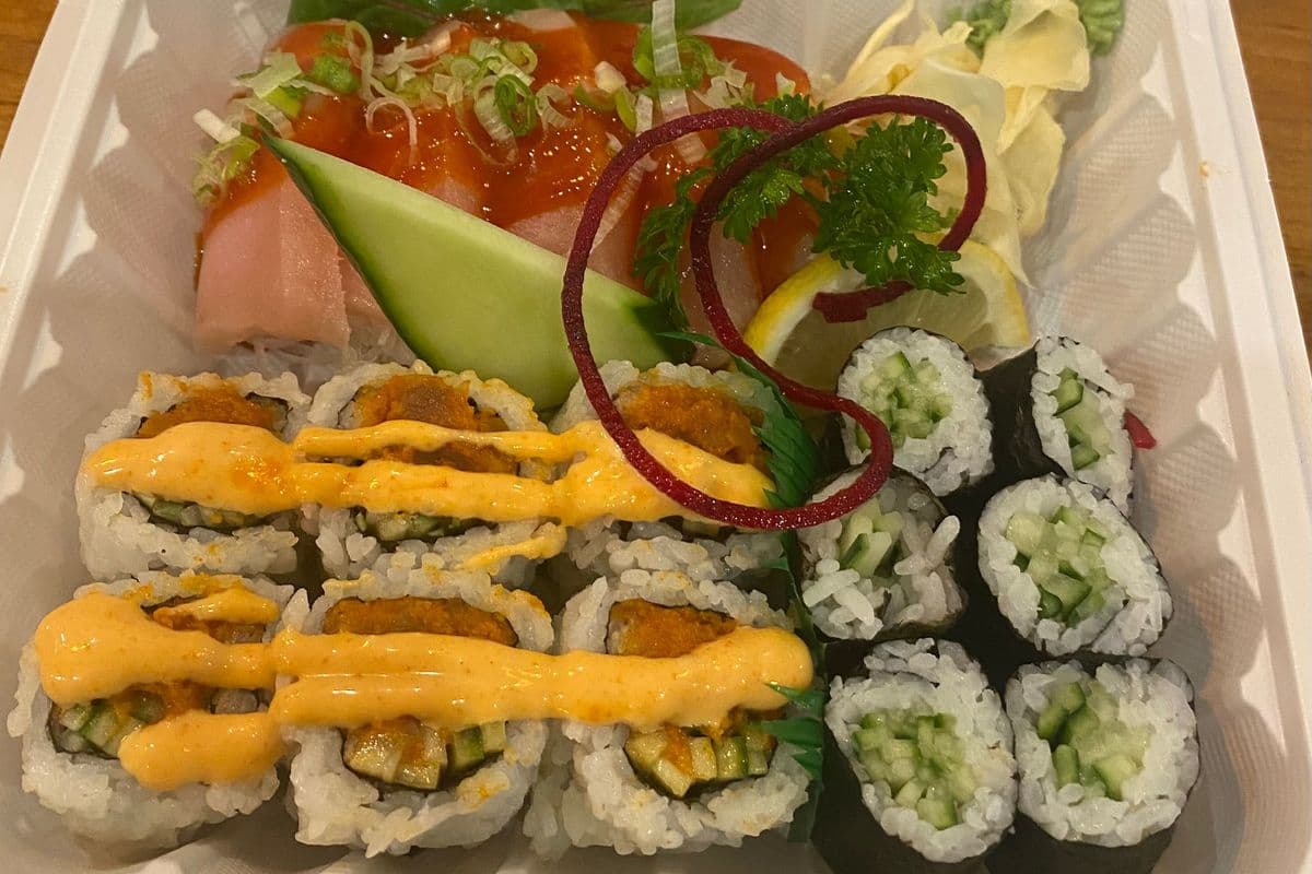 Spicy Tuna Sashimi Combo