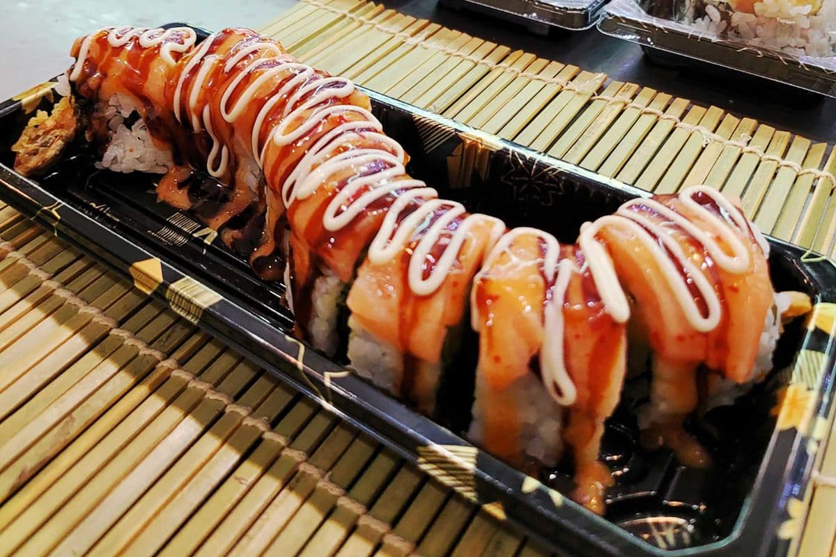 S06. Pacific Roll (8 pcs)