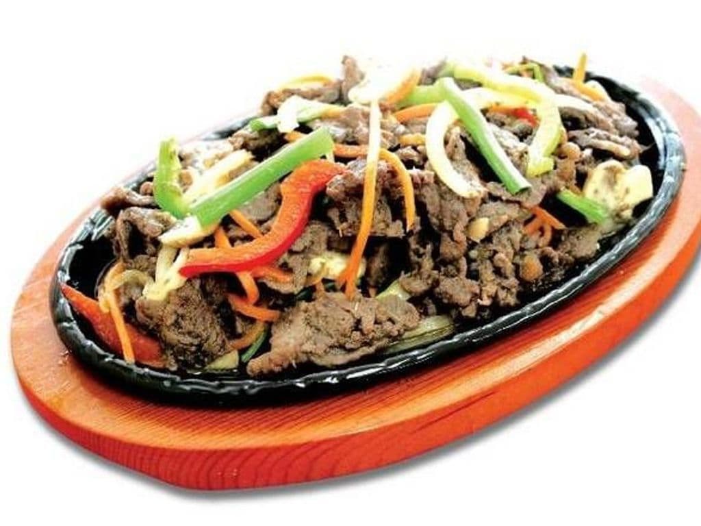 Barbeque Beef (튀긴 쇠고기鐵板牛肉)
