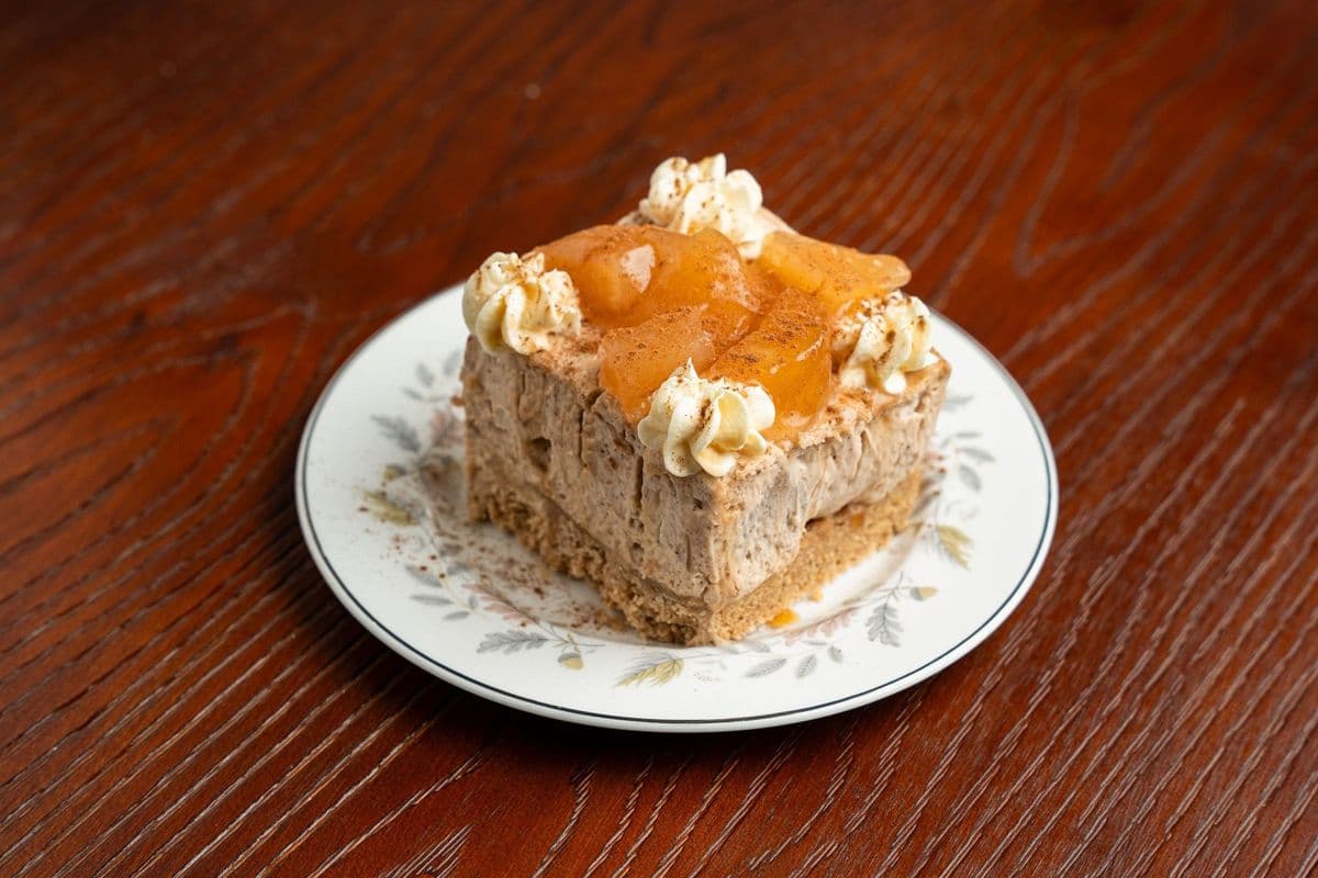 Apple pie cheesecake