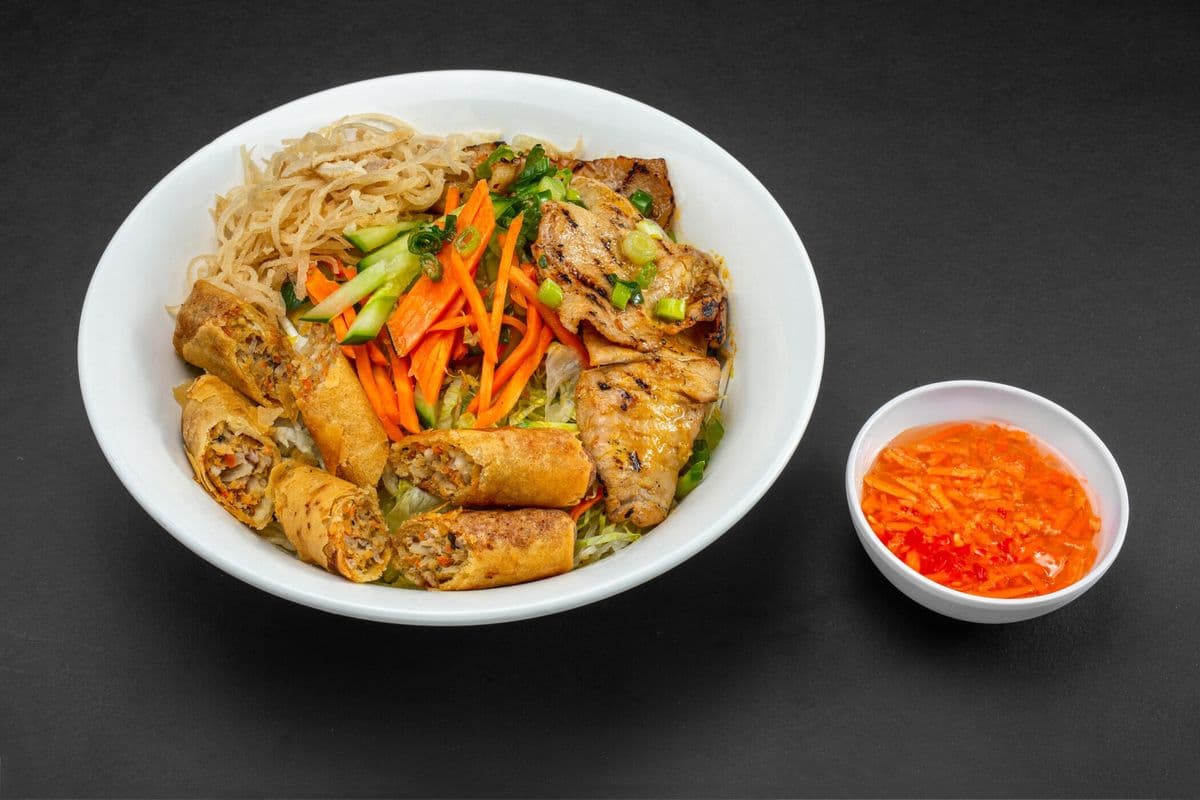 24A. Bun Bi Thit Nuong Cha Gio
