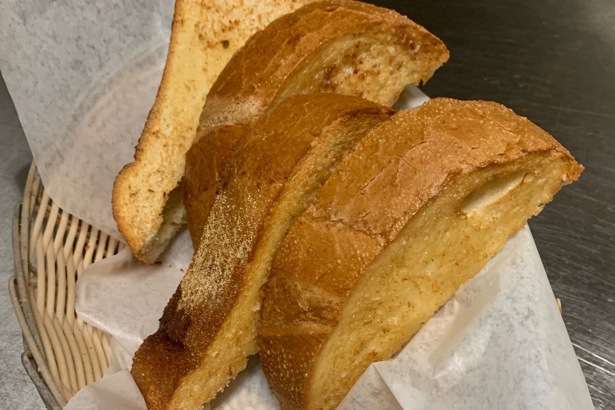Garlic Bread (2 Slices)