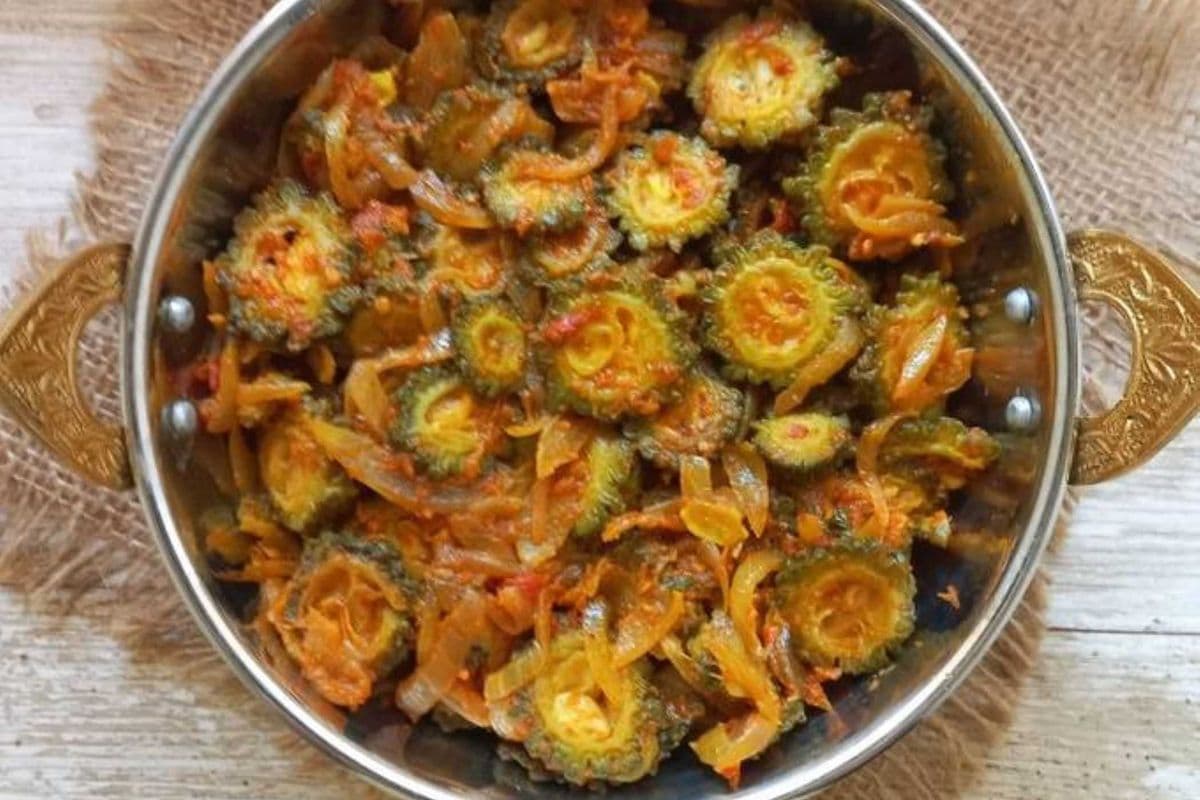 KARELA CUT SABZI