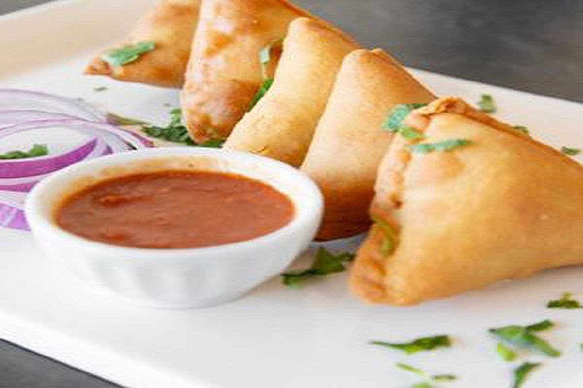 Samosa (6 pcs)