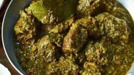 Lamb Saag ( (WITH RICE OR TWO NAANS)