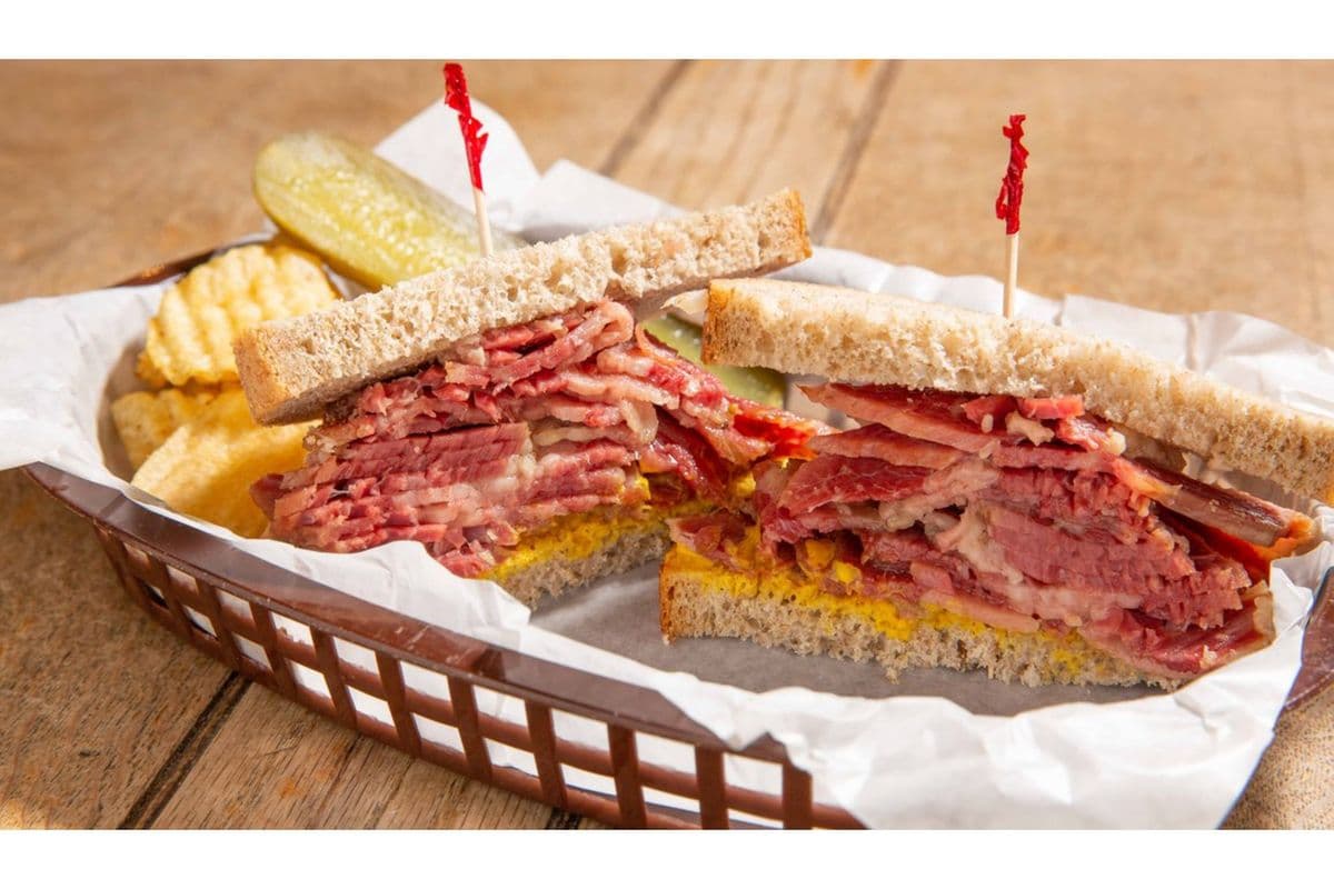 Hot Corned Beef on Rye