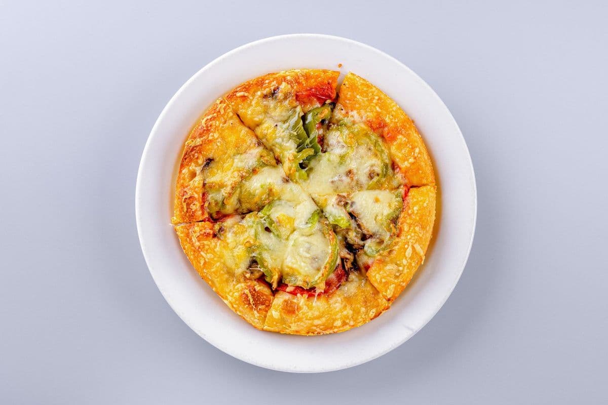 12. X-Large Pepperoni, Mushroom, and Green Pepper Pizza