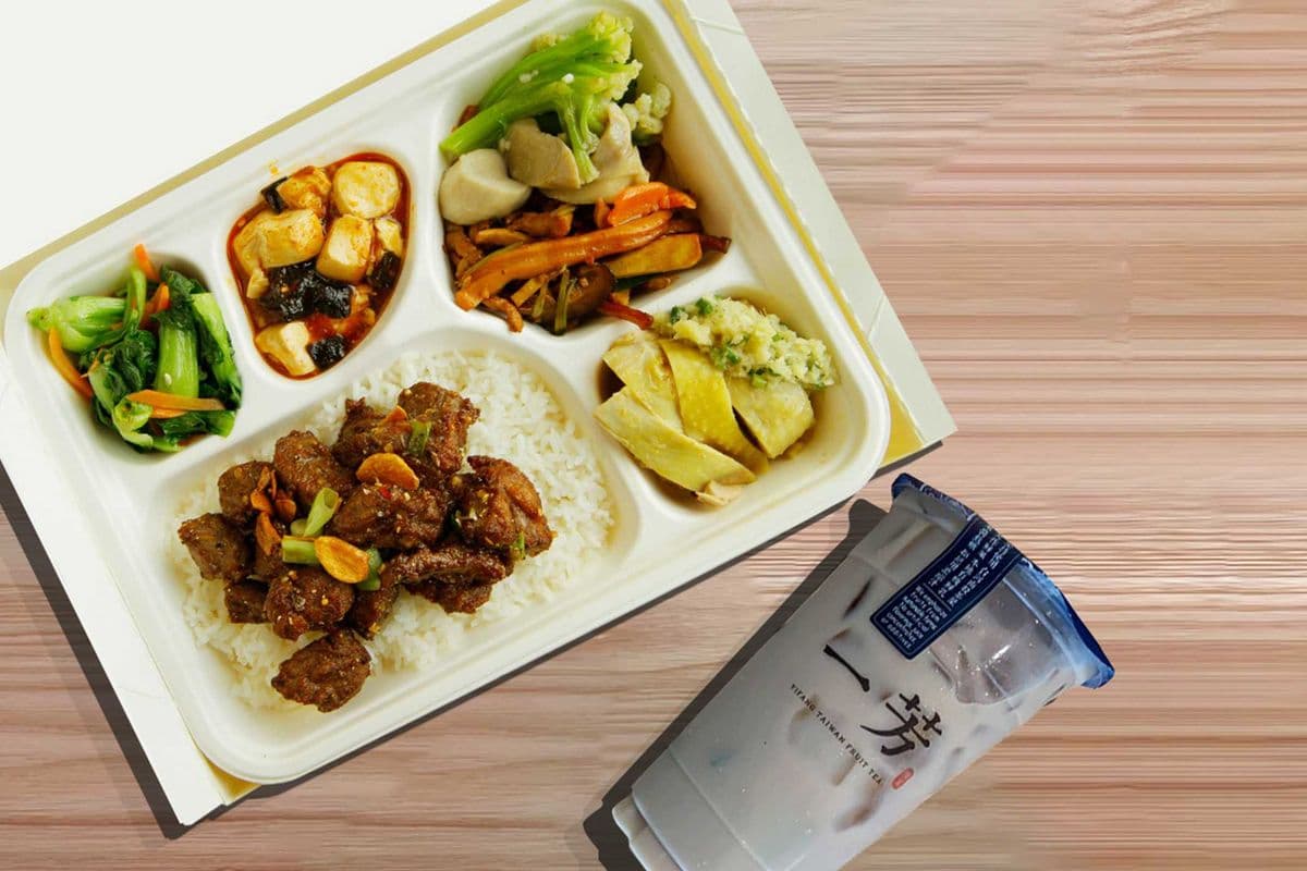 Delux Garlic Beef Steak Bento Box 豪華蒜香菲力便當