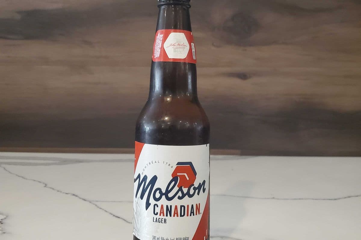 Molson Canadian (1 x 341 ml Bottle)