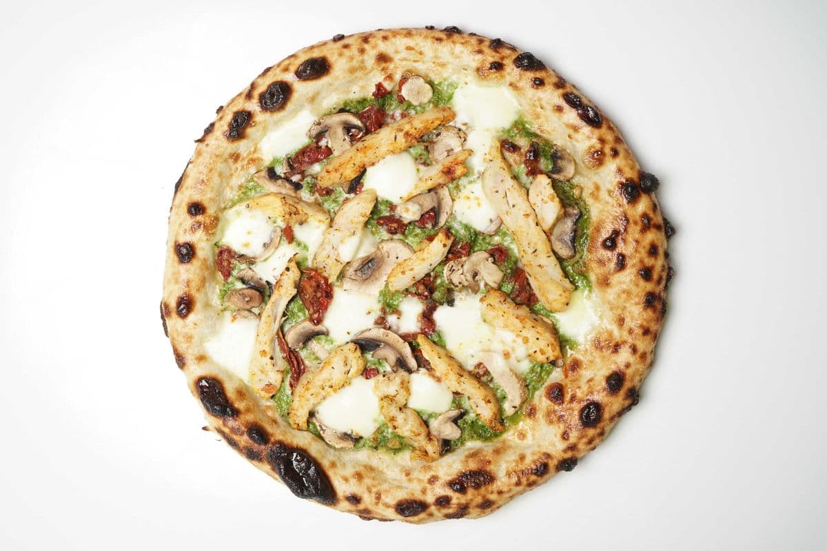 18" Pollo Pesto Meat Pizza