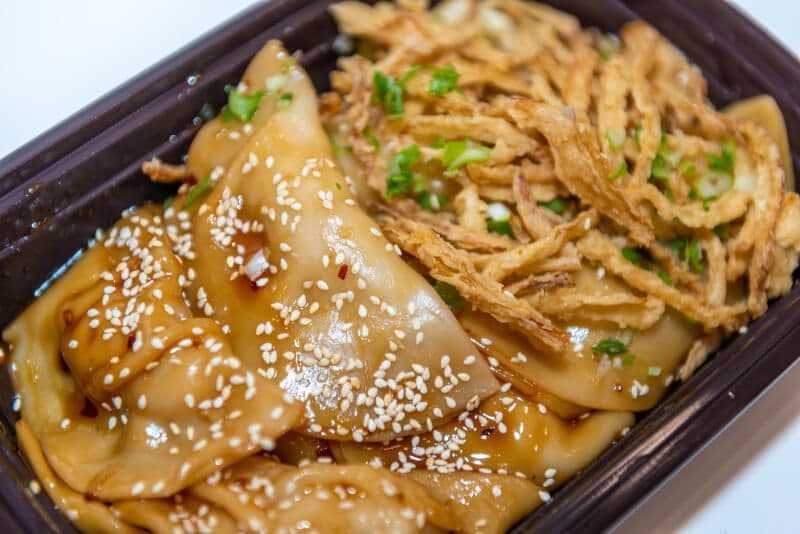 Dumplings in Garlic Sauce (6 PC)