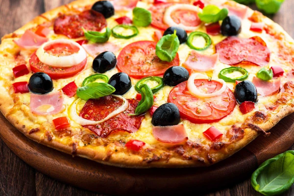 13" Ham and Fresh Tomato Pizza