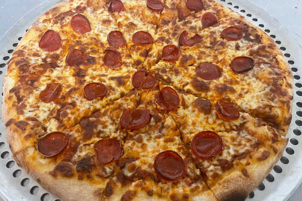 Pepperoni Cup & Char Pizza
