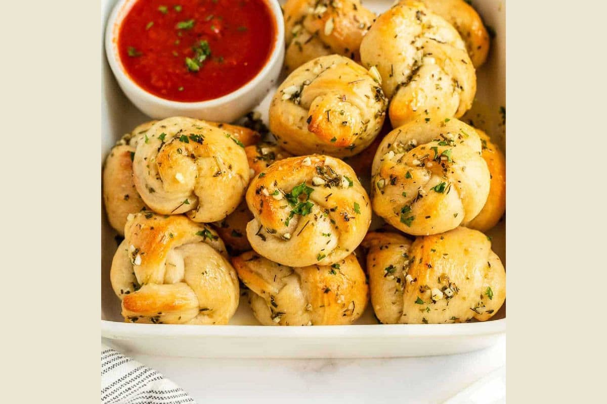 Garlic Knots (15 pcs)