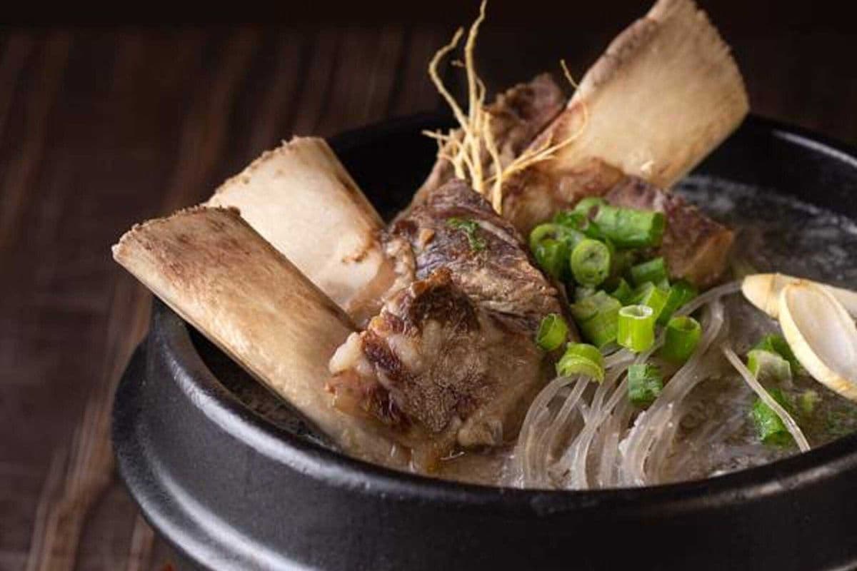 Galbi-Tang (갈비탕 韩式牛排骨汤)