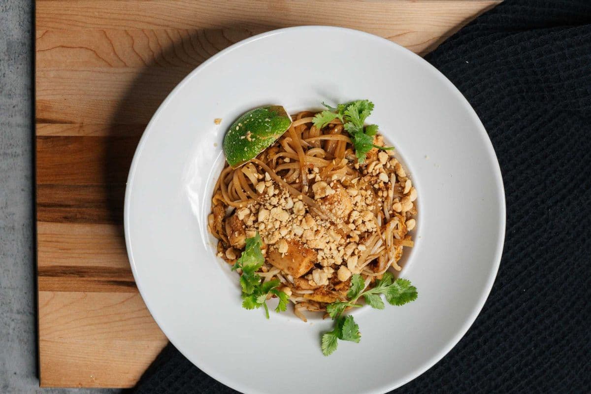 PAD THAI