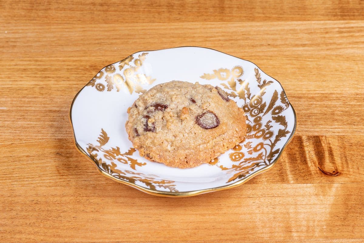 Peanut Butter Oatmeal Cookie (1 pc)