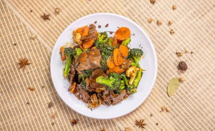 B9 Beef & Broccoli西蓝花牛