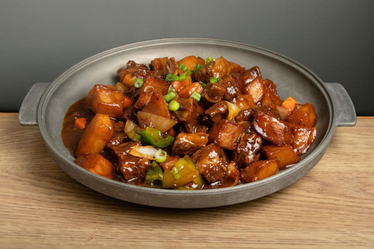 Braised Beef with Potatos (菜)小土豆烧牛腩