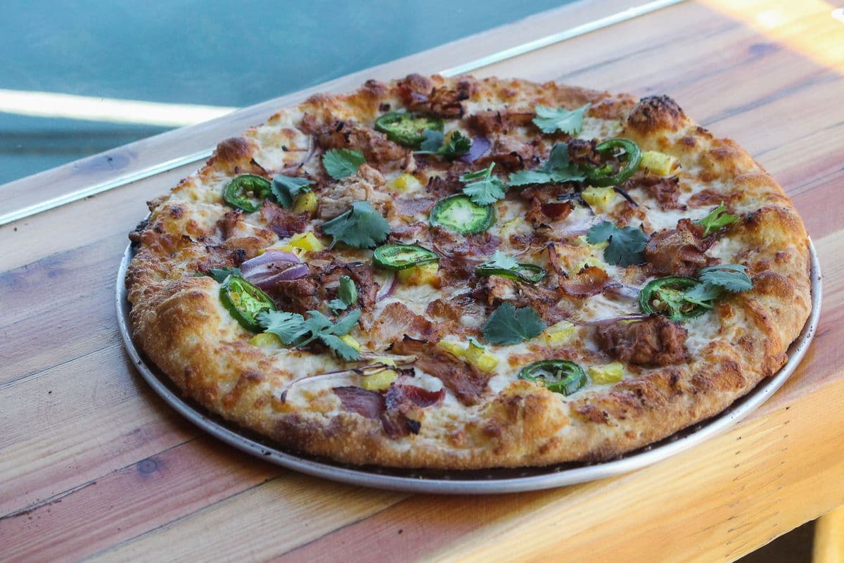 Small Caribbean Plunder Pizza
