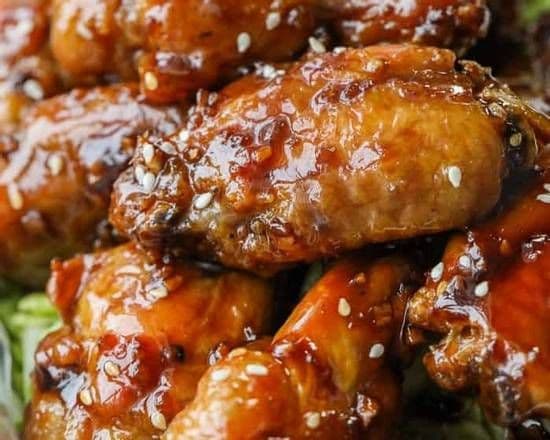 Honey Garlic Chicken Wings / 蒜子蜜汁雞中翼 (例)