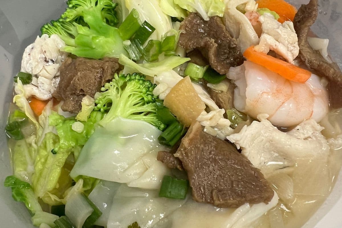 Wor Wonton Soup (Shrimp, Chicken, BBQ Pork, Beef, Vegetable