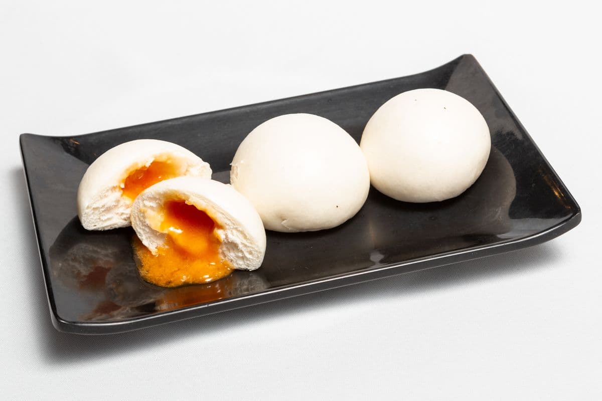 Egg Yolk Custard Lava Buns (3 pcs)