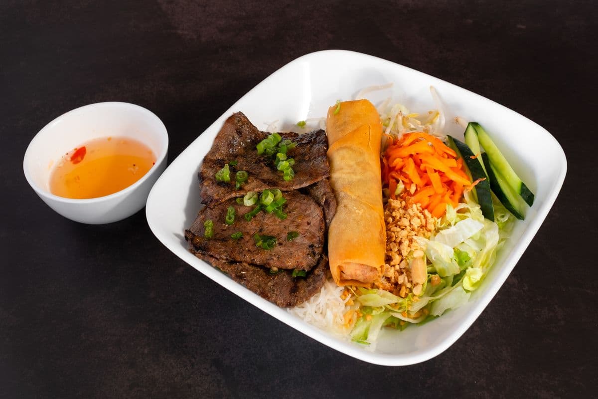B5. Grilled Steak Slice and Fried Roll Vermicelli - Bun Bo Nuong,Cha Gio