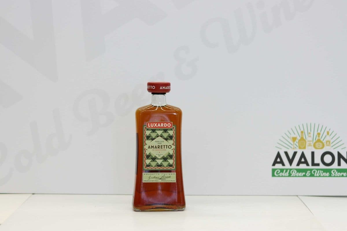 Luxardo Amaretto Saschira 750ml Bottle (1 x 750ml)