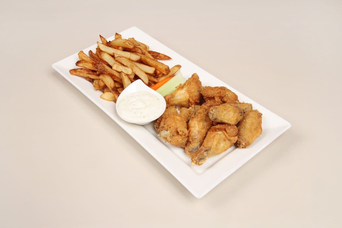 Wings (9 pcs), Fries and Veggies with Dip