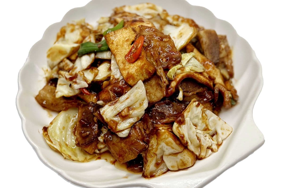 Pork with Cabbage in Garlic and Chili Sauce 回鍋肉