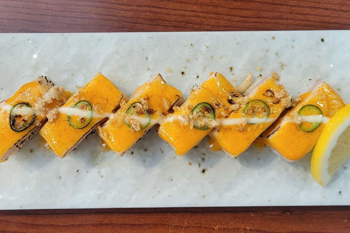 Salmon aburi oshi