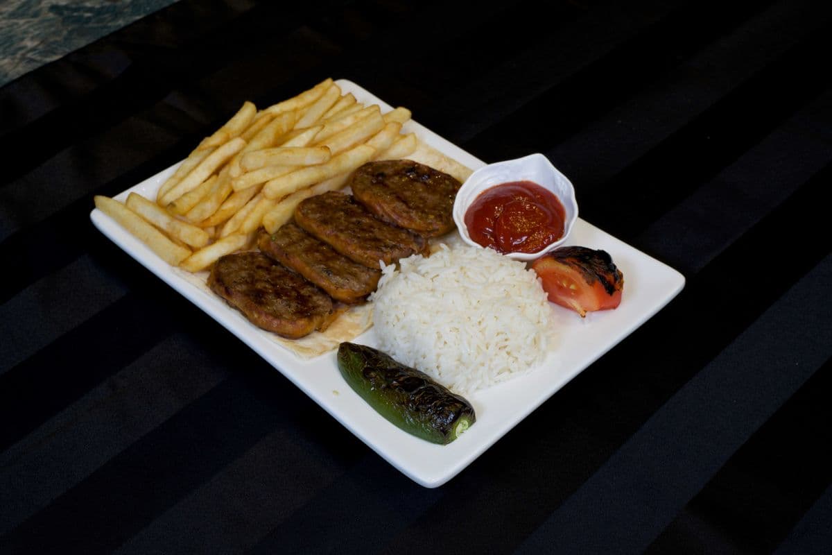 Meatballs / Ziyafet Yufkalı Köfte