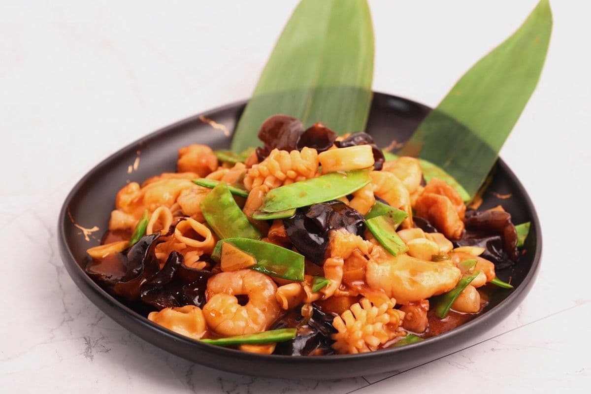 151. Stir-Fried Mix Seafood with Tofu Stew and Vegetables - 八珍豆腐