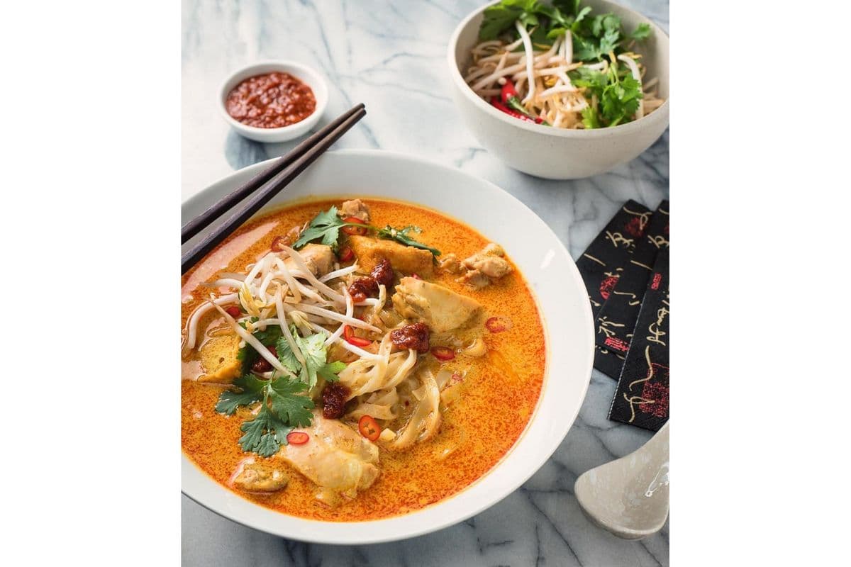 Laksa Noodle Soup 叻沙咖喱汤面