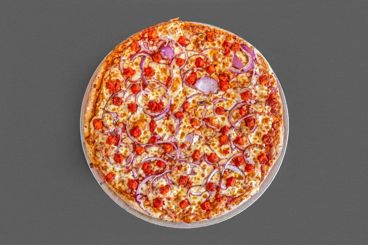 Large Tandoori Paneer Specialty Pizza