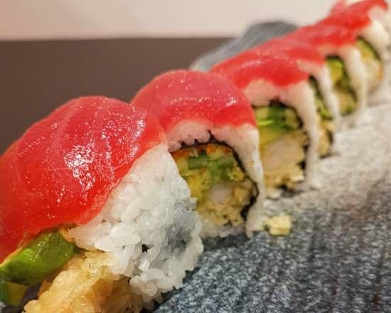 Tuna Dragon Maki (8 pcs)