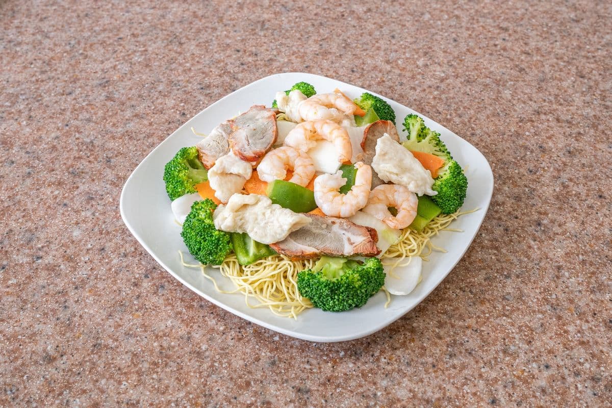 S7. Cantonese Chow Mein